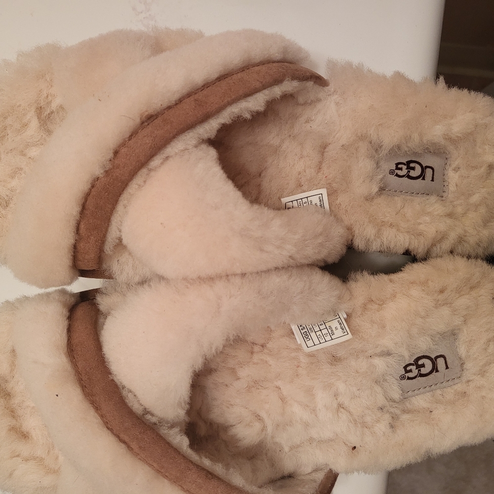 Slippers UGG